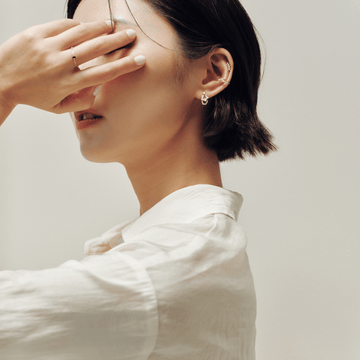Khuyên Denim Twist Hoop Earring